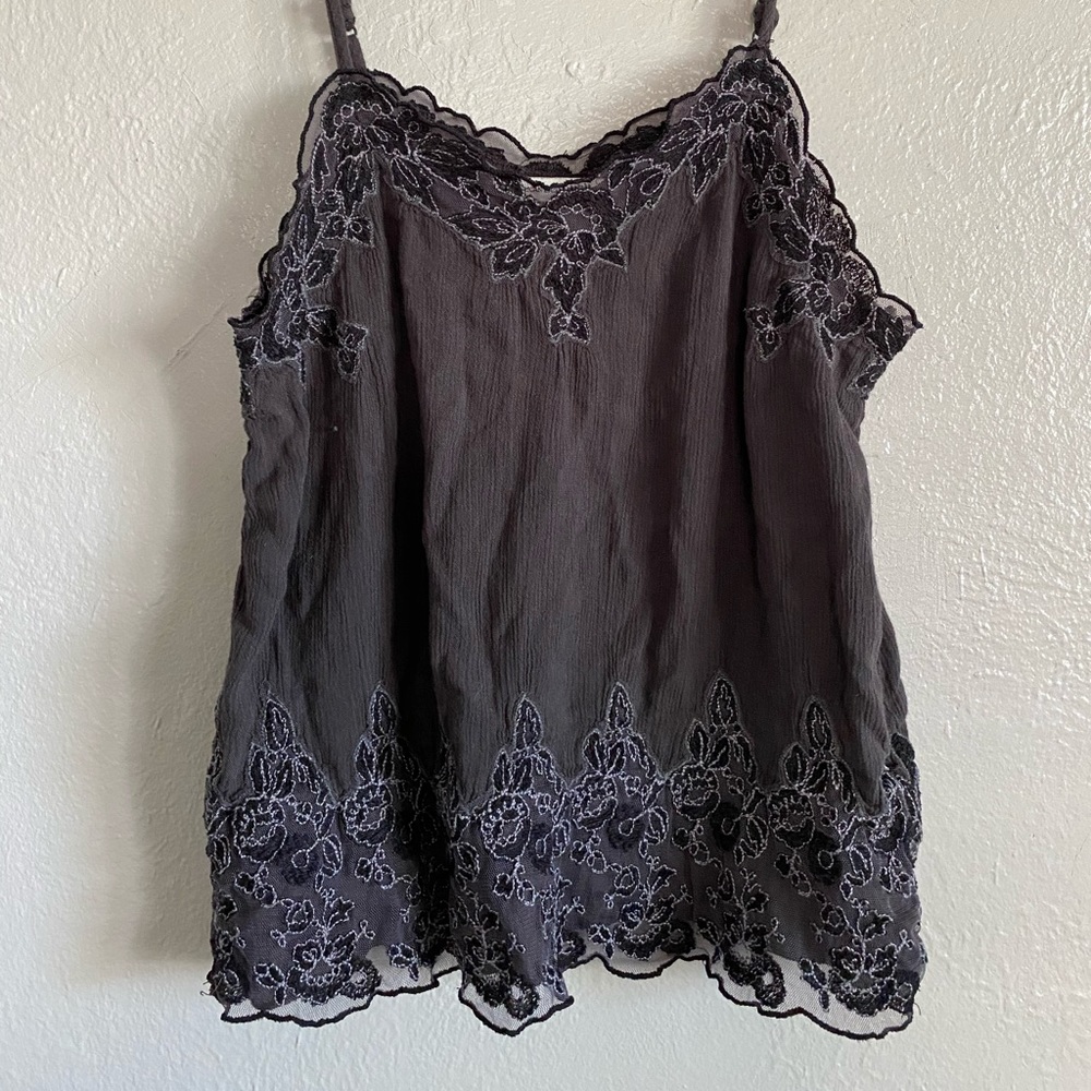Lace crop tank top
